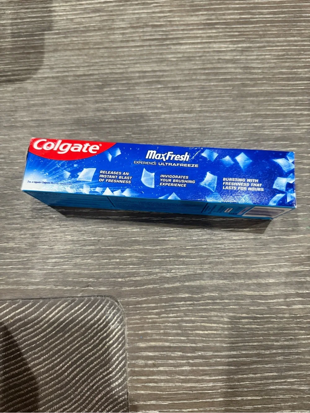 colgate confident breath cooling